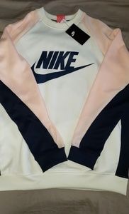 NWT Nike sportswear crew Navy/White/Pink-882903-133